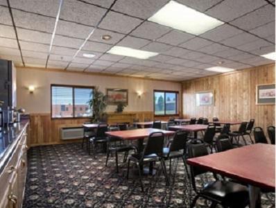 Howard Johnson By Wyndham Helena Restaurang bild